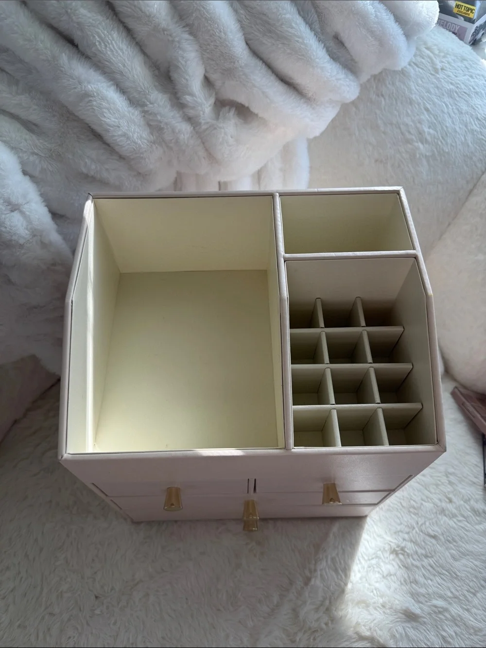 VLANDO Quiet Luxe Large Vanity Makeup Organizer with 3 Drawers pink paste light